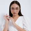 Kacamata Oval Cocok untuk Wajah Berbentuk Hati dan Persegi